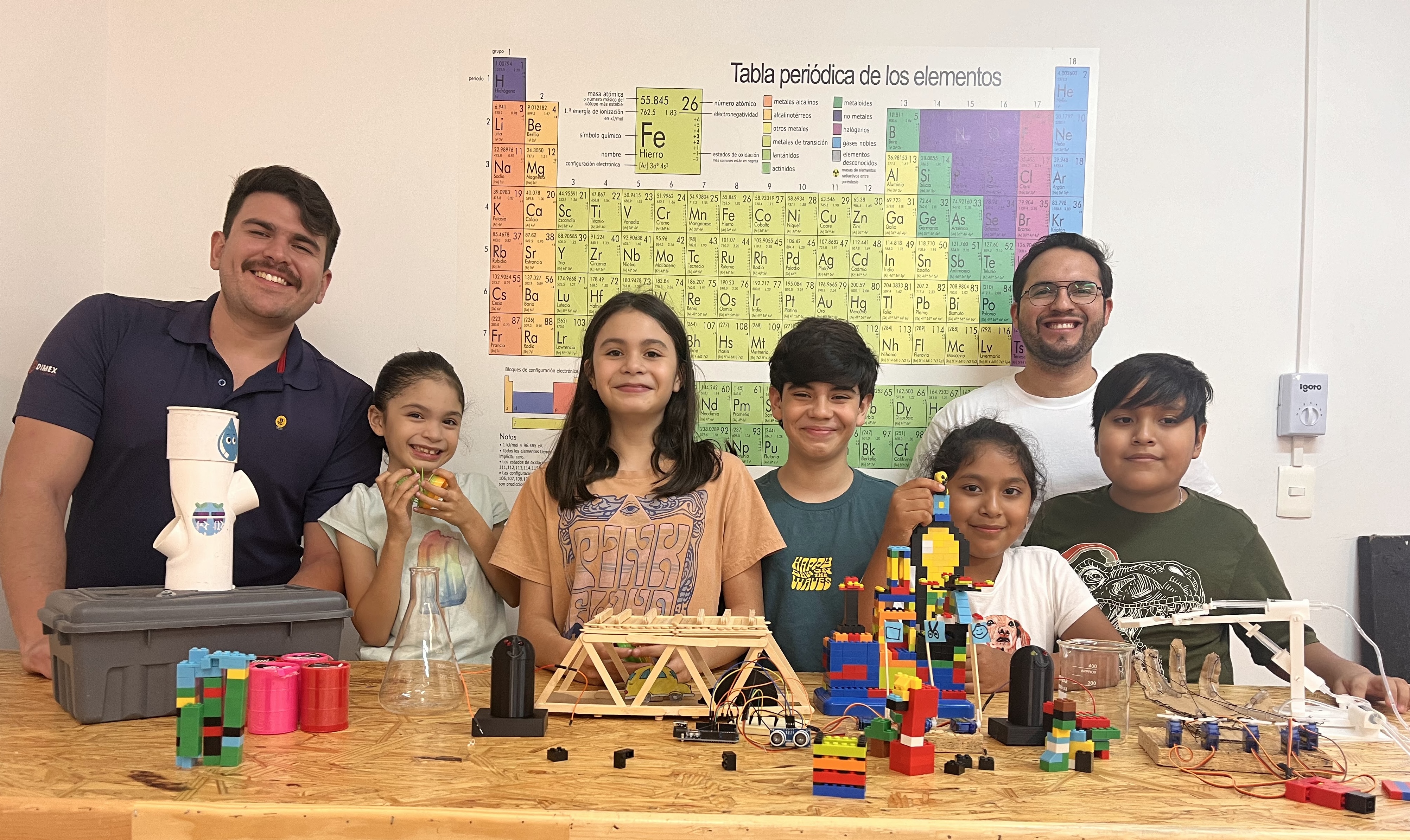 Día en el laboratorio en DIMEX con participantes del curso.