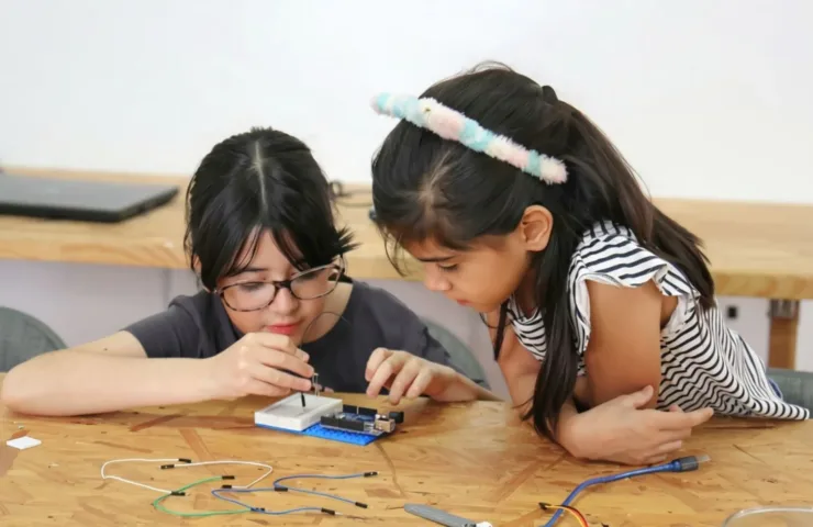 Club de Robótica DIMEX · Mi Primer Robot